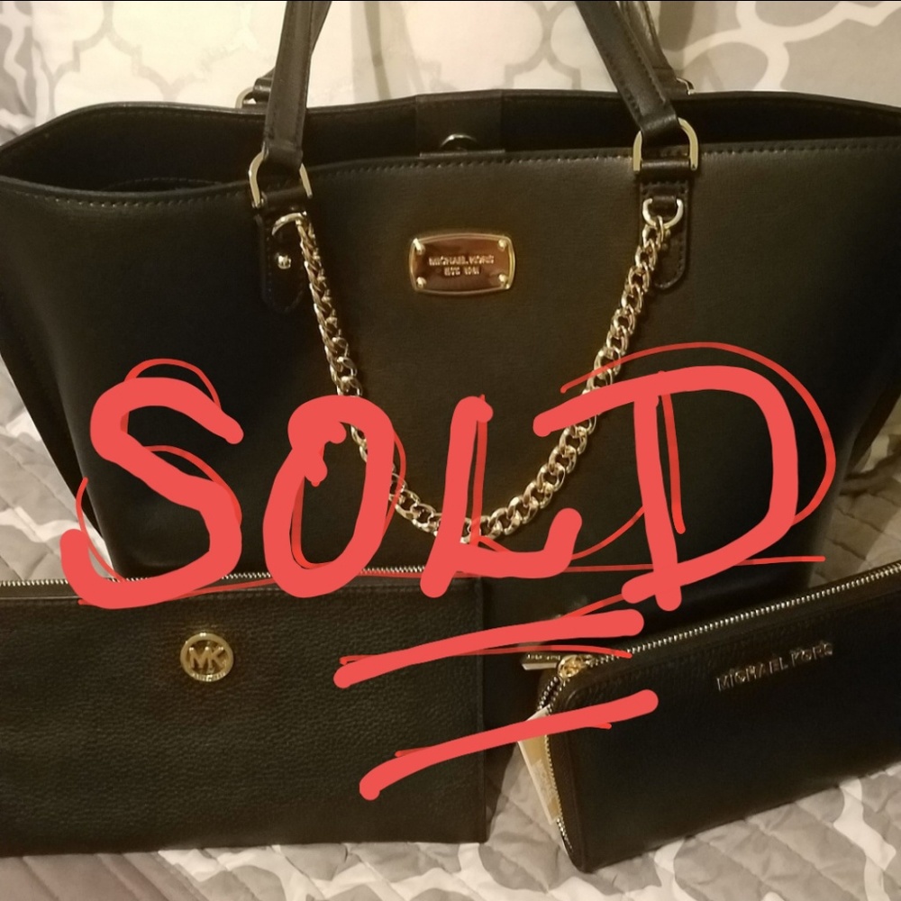 "SOLD"  BNWT*Black M.K. 3pc set